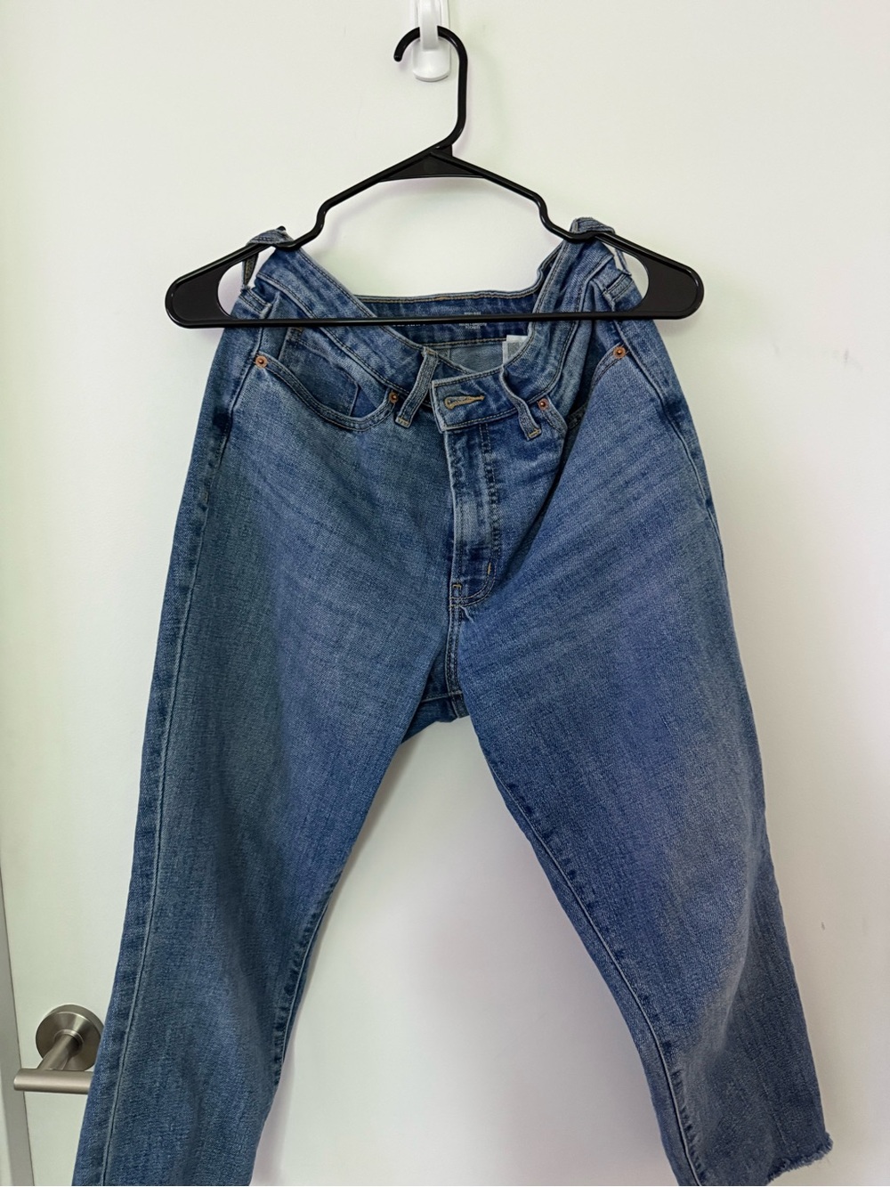 Old Navy Blue Boyfriend Jeans with Frayed Hem - Picture 3 of 3